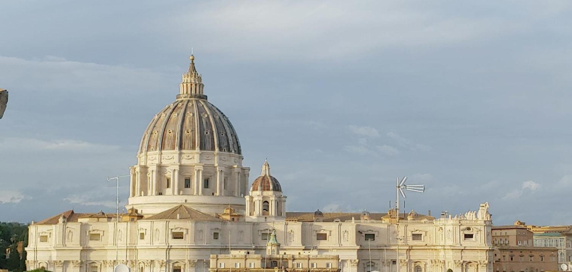 Vatican Bells Рим Экстерьер фото